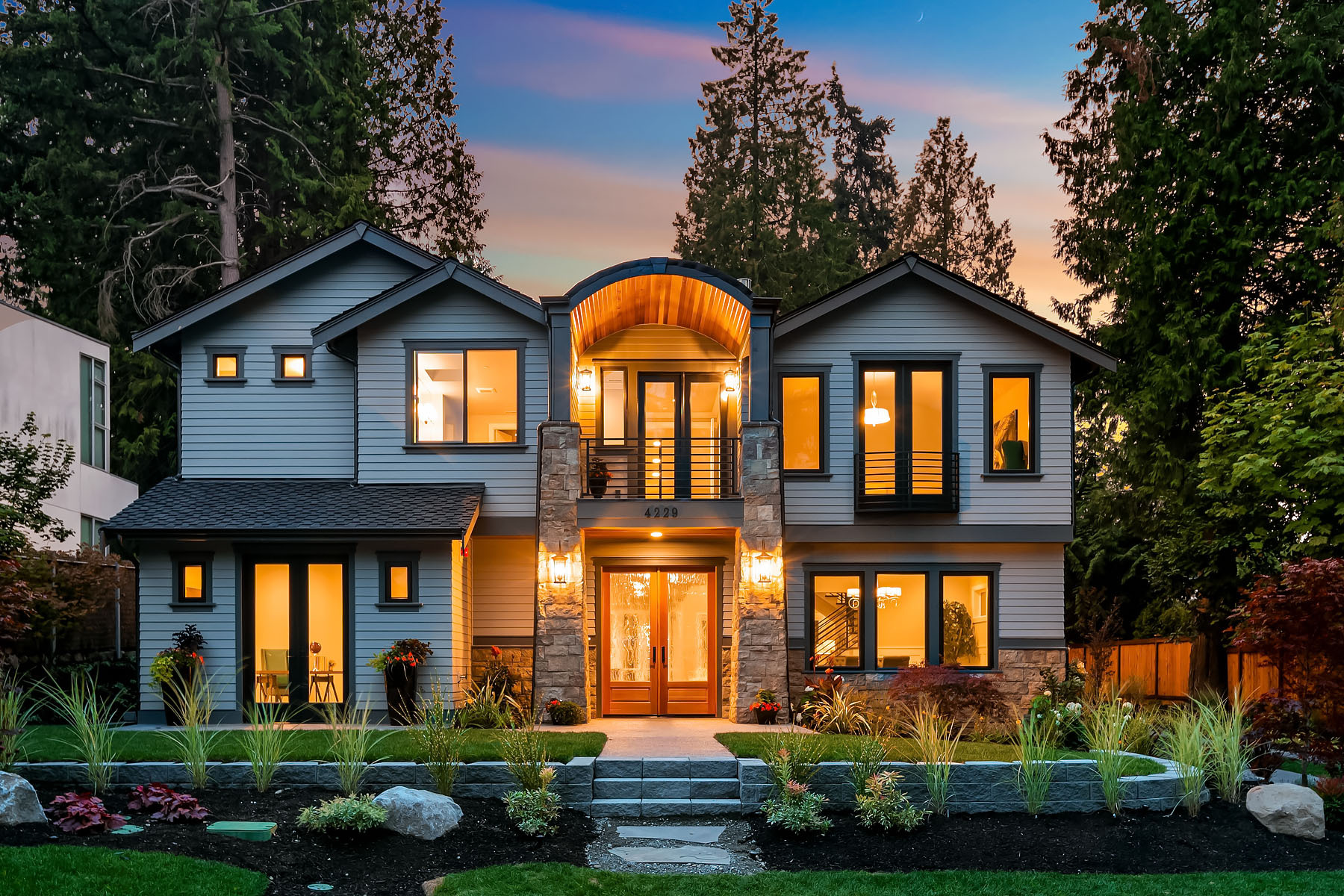 4229 95th Ave NE  Yarrow Point WA 98004 photo