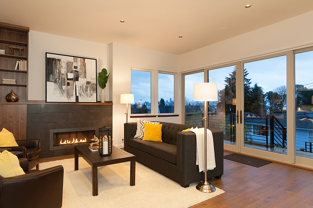 Property Photo: Living room 2609 W Plymouth St  WA 98199 