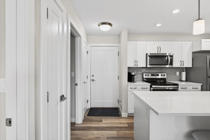 Property Photo: 1029 173 Stnw SW 209 AB T6W 3E4