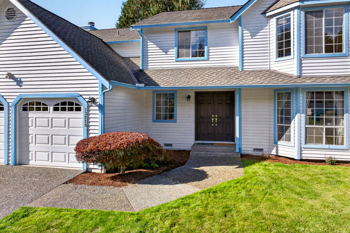 Property Photo:  13229  174th Avenue NE  WA 98052 