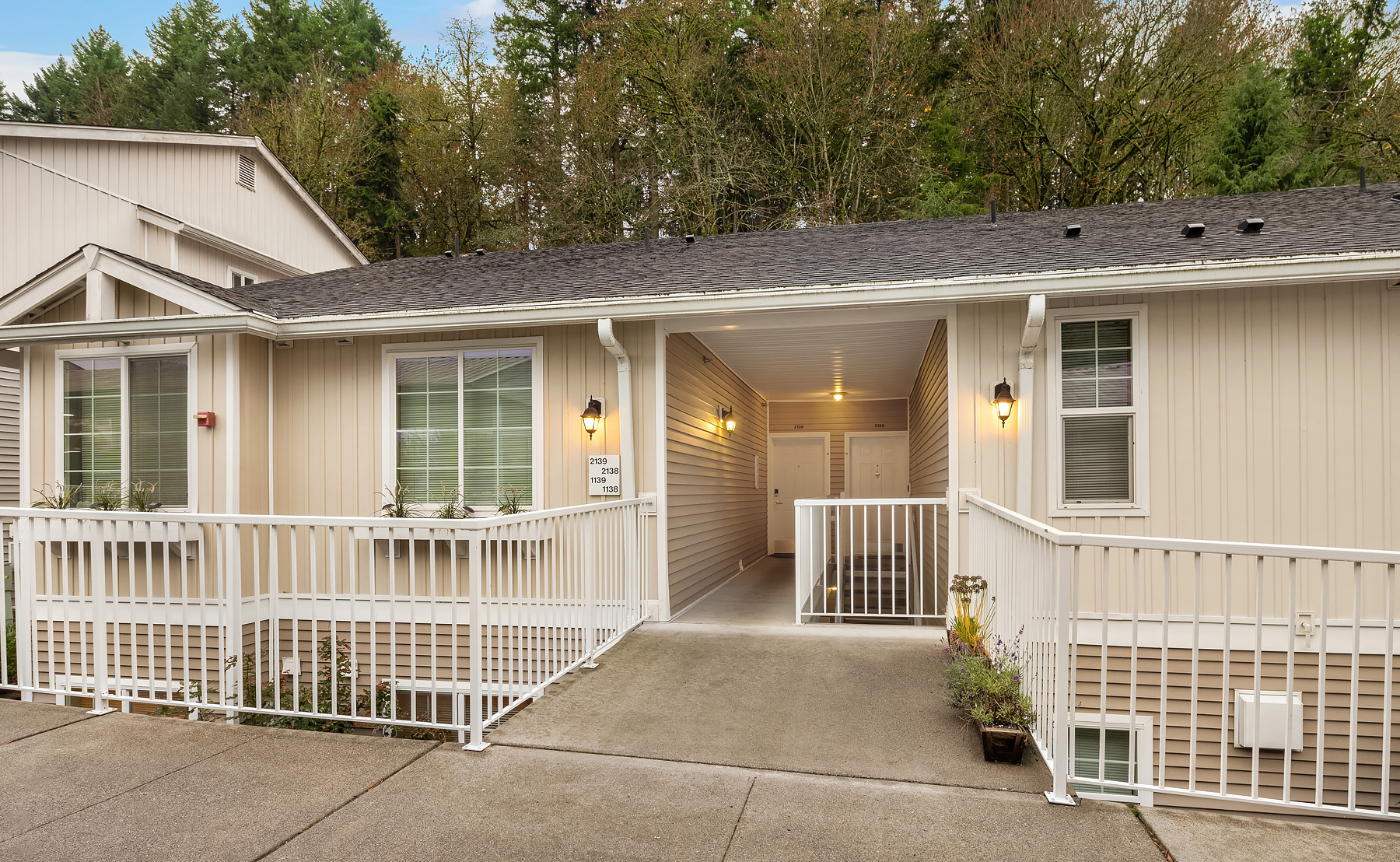 Property Photo: 701 Harrington Place SE 1139 WA 98058