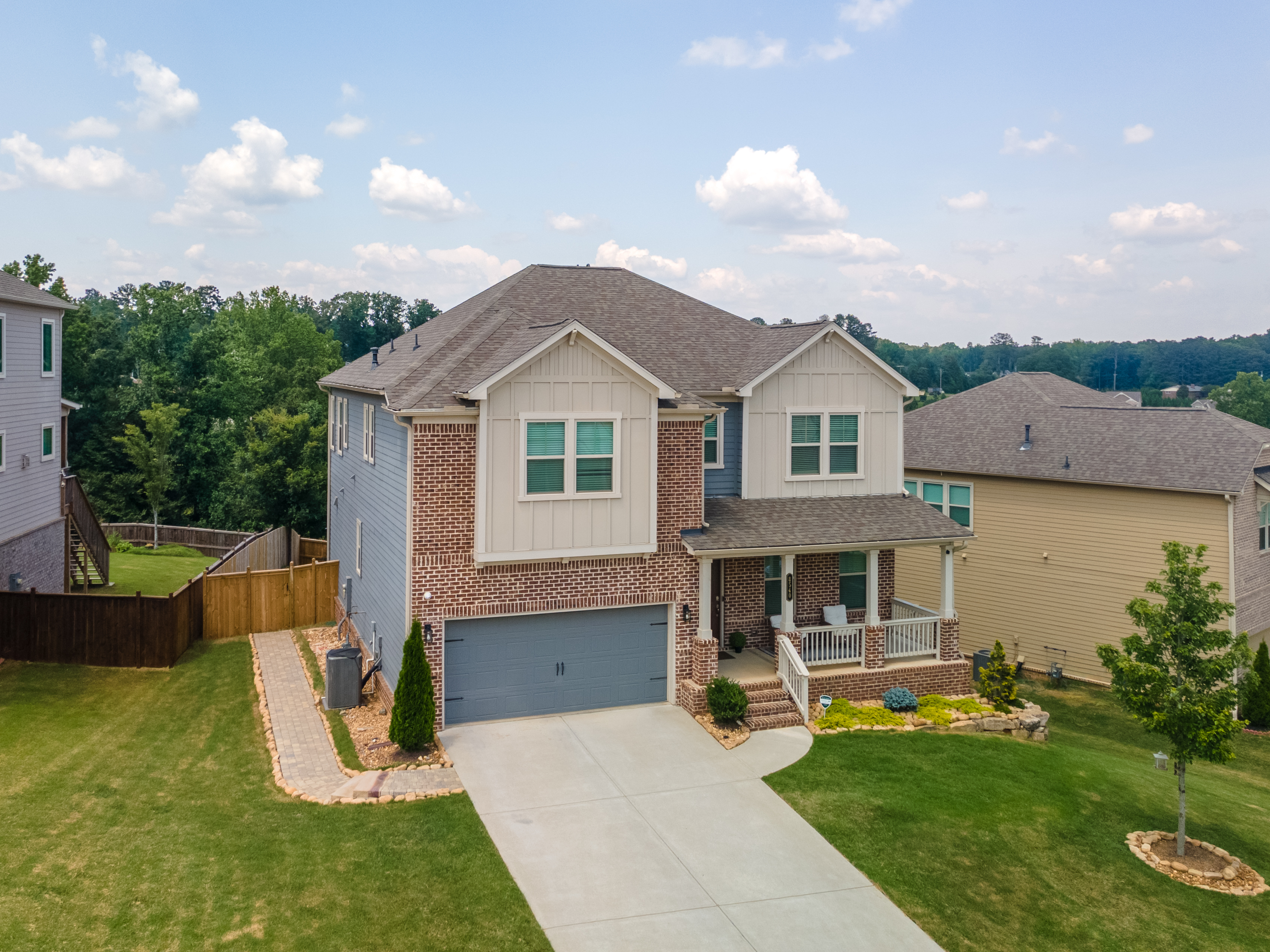 Property Photo: 8540 Stratford Oaks Avenue GA 30107