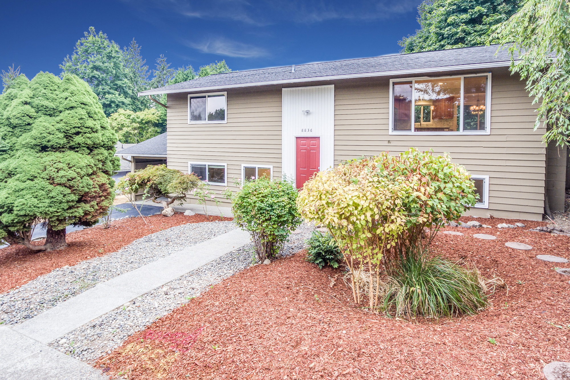 Property Photo: 8836 NE 138th St WA 98034