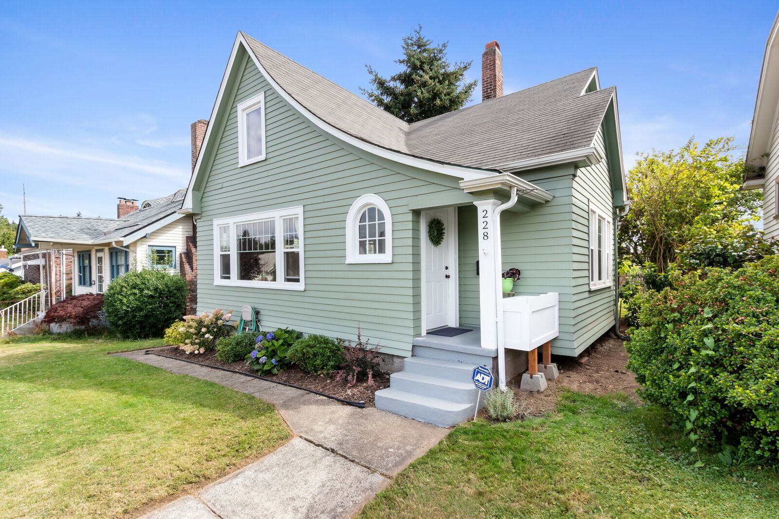 Property Photo: 228 S 54th Street WA 98408