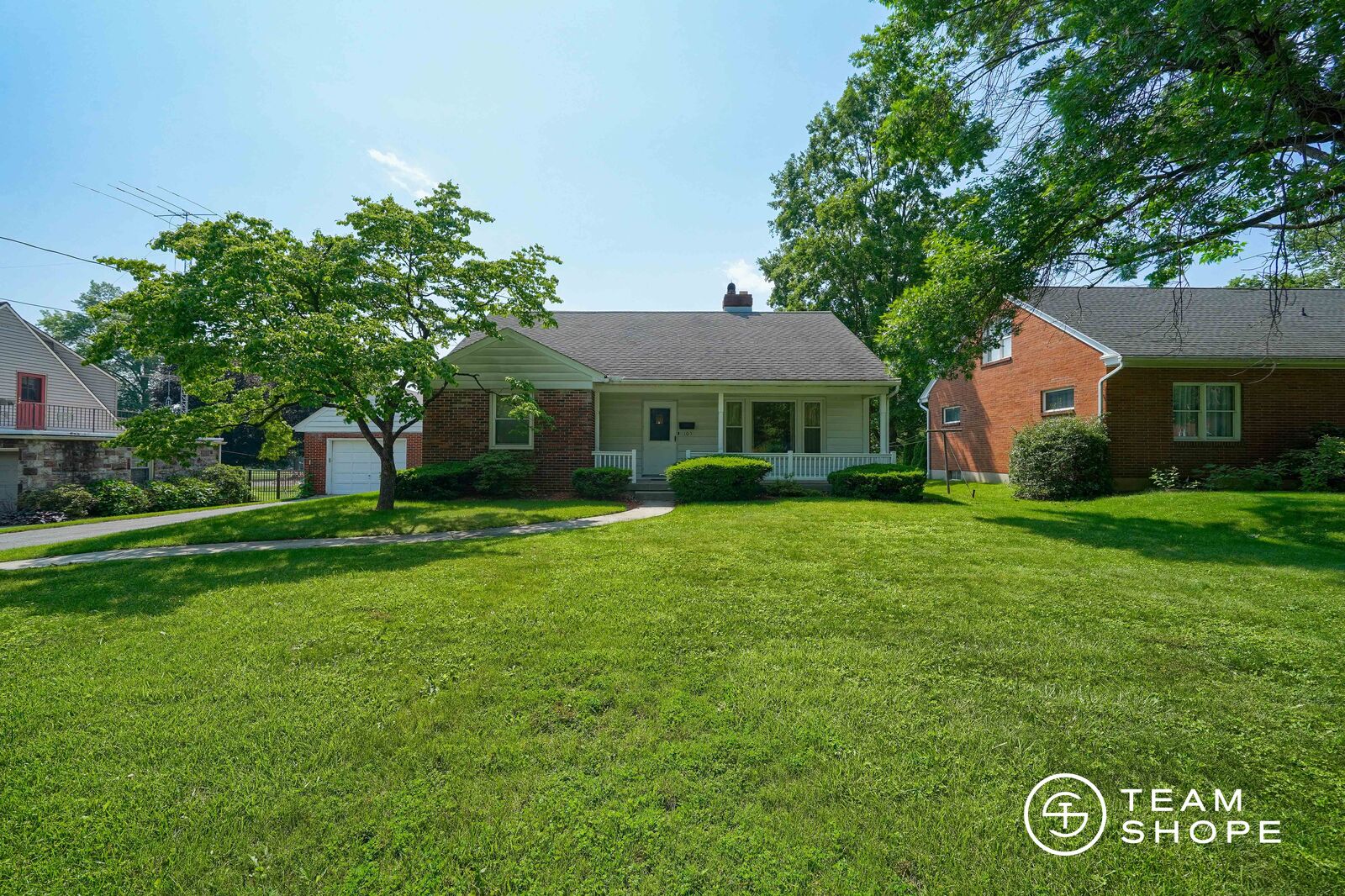 Property Photo:  105 Campbelltown Road  PA 17078