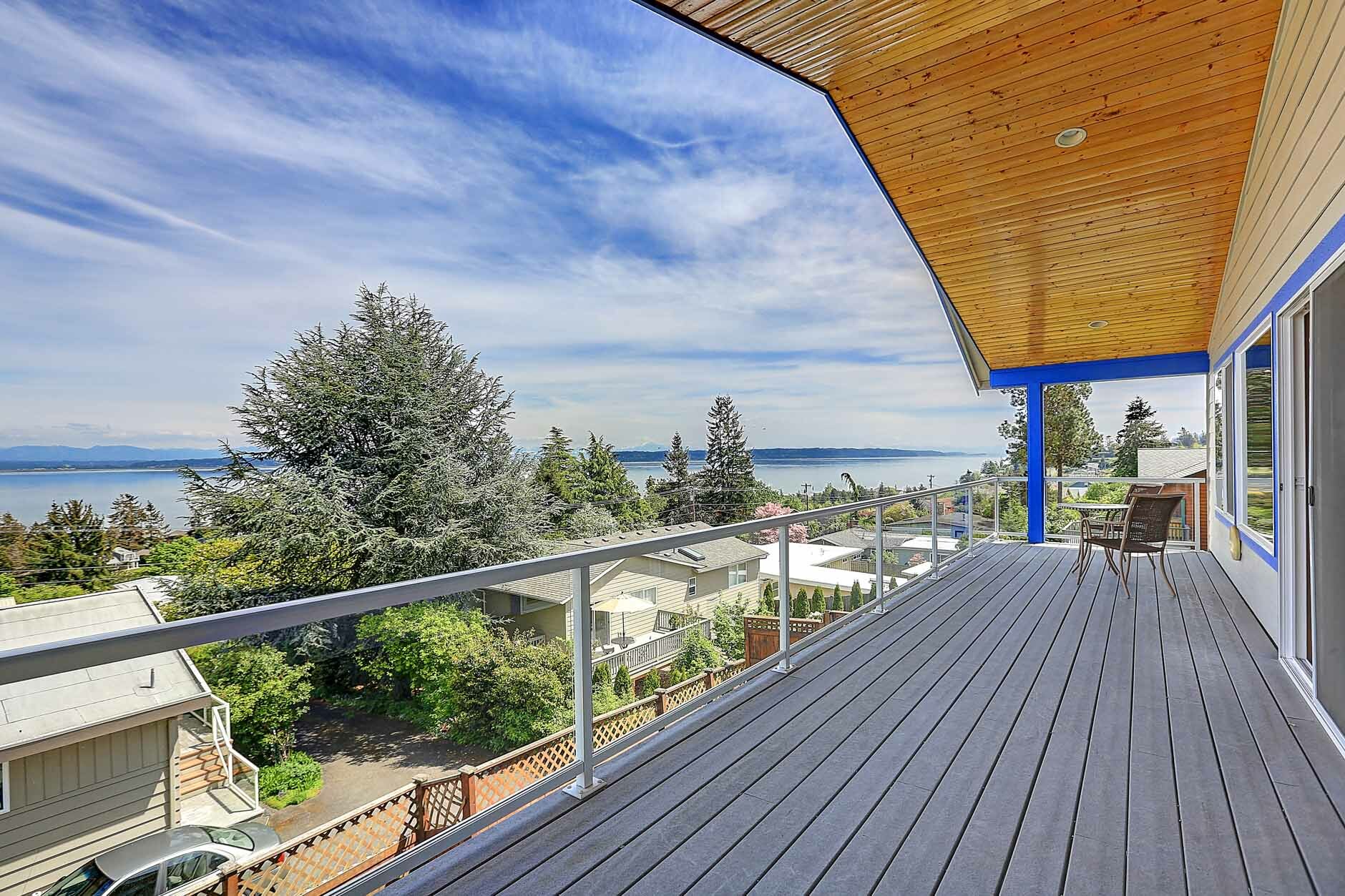 Property Photo:  1355 S East Camano Dr  WA 98282 