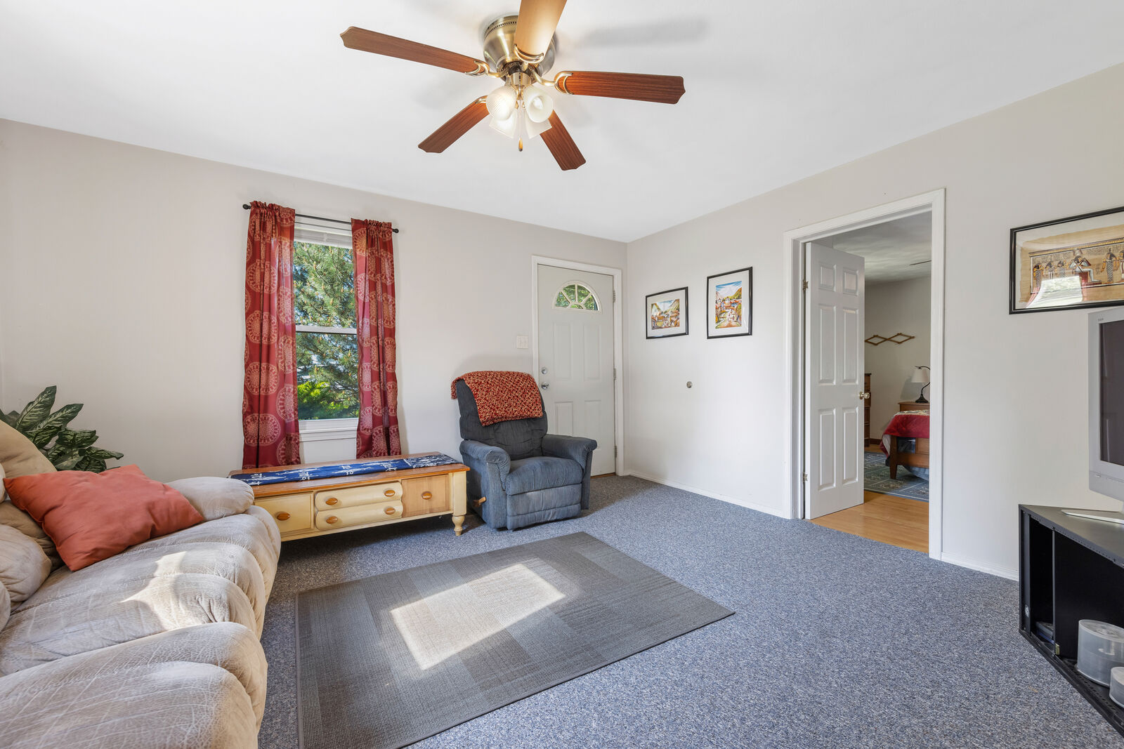 Property Photo: 5611 State Route 156 IL 62298