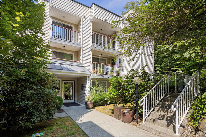 132 NE 95th Street B205  Seattle WA 98115 photo