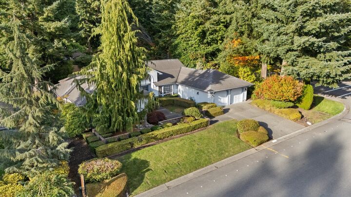 Property Photo: 1521 142nd Place SE WA 98012