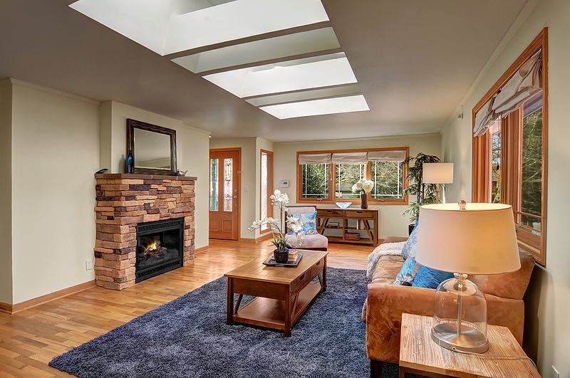 Property Photo: Living room 13016 23rd Place NE WA 98125